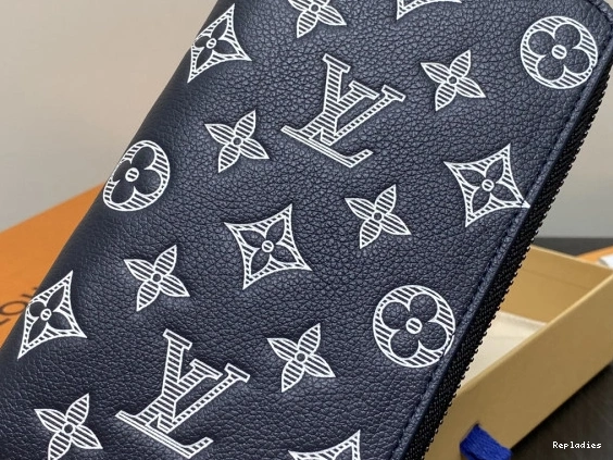 Cheap LOUIS VUITTON WALLET-10*20*2 ZIPPY cm 0710